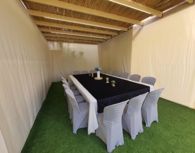 Beautiful 4 Bedroom With Gorgeous Sukkah!